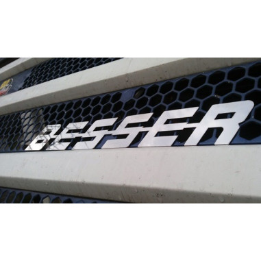 EMBLEMA BESSER DE ACERO INOXIDABLE