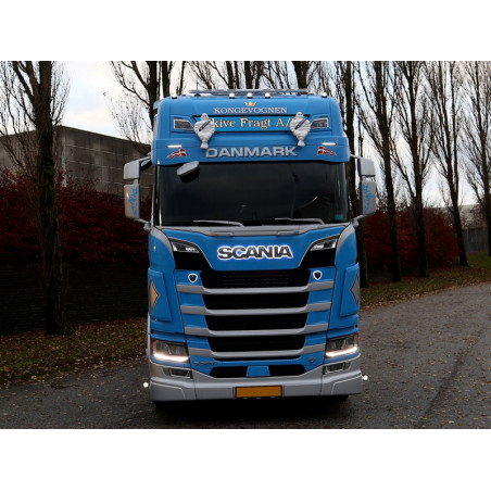 SCANIA DOPPIO COLORE ARANCIO + ILLUMINAZIONE BIANCA