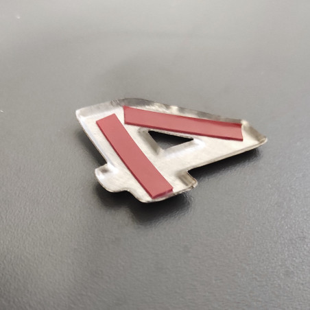 LETTRE 4 POUR LA SUPERPOSITION DE L'EMBLÈME CHROMÉ SCANIA NEXT GEN