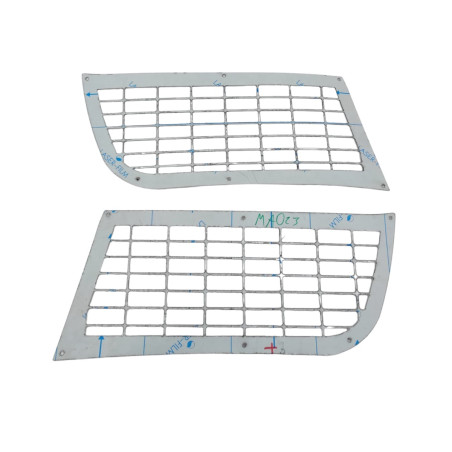 MAN TGX 21+ CHROME HEADLIGHT DECORATIVE MESH