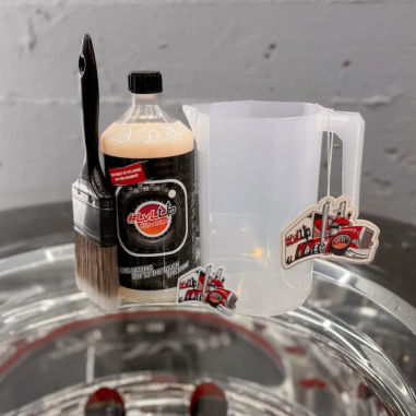 LvLUp TIRESHINE SET 1000 ml PREPARATO PER LA CURA DEI PNEUMATICI