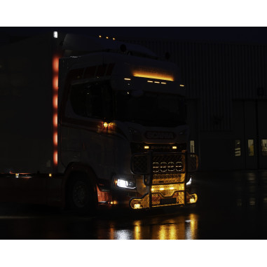 LEDSON EPIX9+ 9" Auxiliary Lamp (Powerboost) - White Body