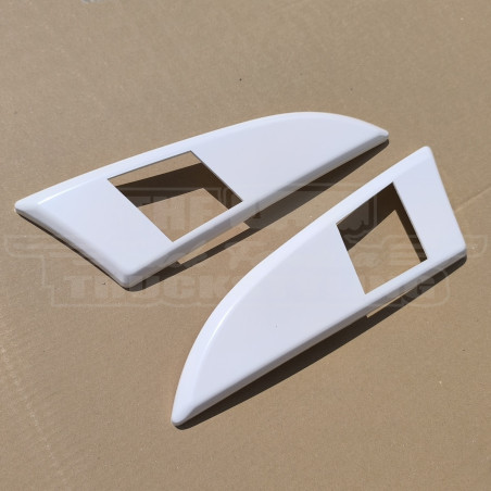 VOOR SCANIA NG R/S GRILL LAMP AFDEKKING MET GAT "CINTIA TRUCKS"