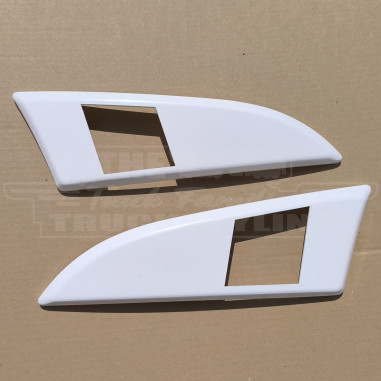 FOR SCANIA NG R/S GRILL LAMP COVER WITH HOLE "CINTIA TRUCKS"