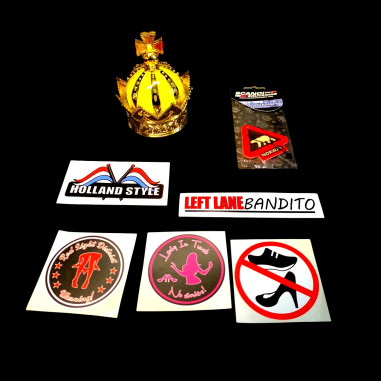 SET DI PRODOTTI: 5 ADESIVI + PROFUMO DA APPENDERE + PROFUMO A CORONA