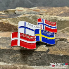 SPILLA CON BANDIERE SCANDINAVE