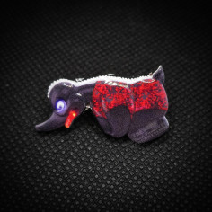 PIN "ANGRY DUCK" RED PLUSH DANISH