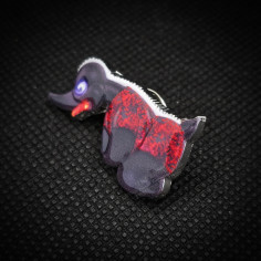 PIN'S "CANARD EN COLÈRE" PELUCHE ROUGE DANOIS 2