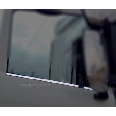 SCANIA 4 R LISTWA TŁOCZONA POD SZYBĘ CHROM