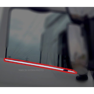 SCANIA 4 R KROMPRÄGLINGSLIST UNDER VINDRUTAN