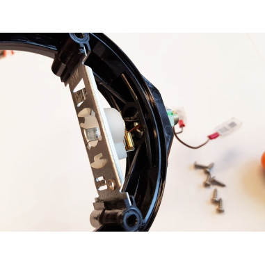 HELLA MIRROR EYELET WHITE MARKER LAMP